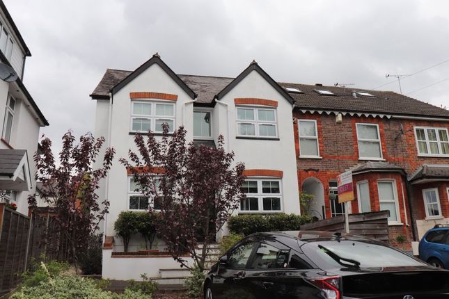 Thumbnail Flat to rent in 26 Pinions Road, High Wycombe