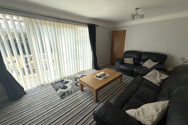 7, Christopher Drive, Wirral photo 5