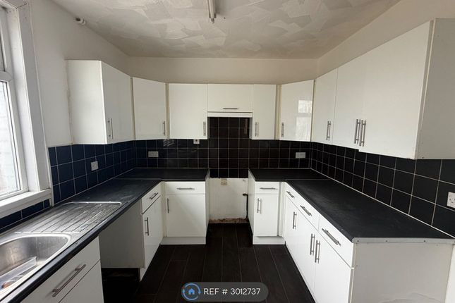 Dame Kendal Grove, Grimsby photo 3