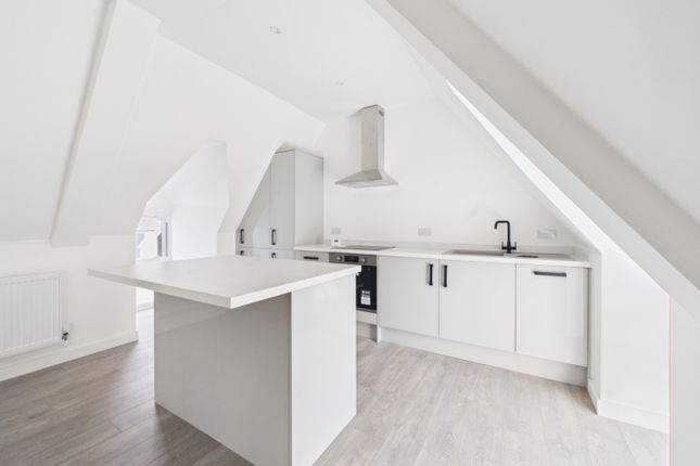 Flat 4, Dowty House, Cheltenham photo 3