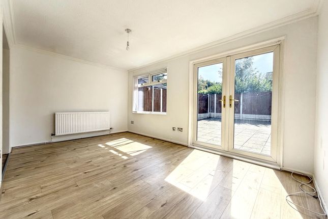 8 Truro Close, Runcorn photo 2