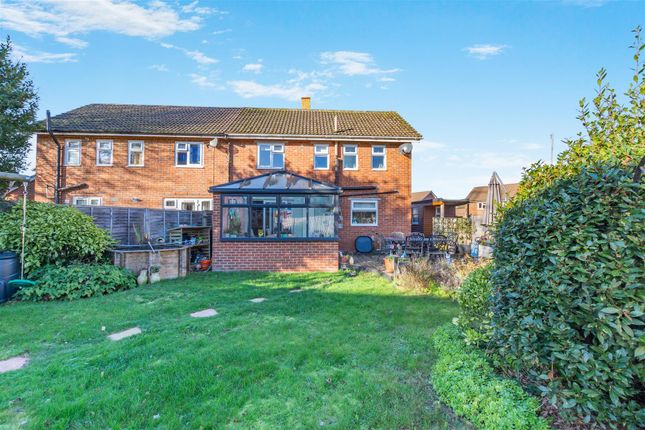 39, Elm Crescent, West Malling photo 2