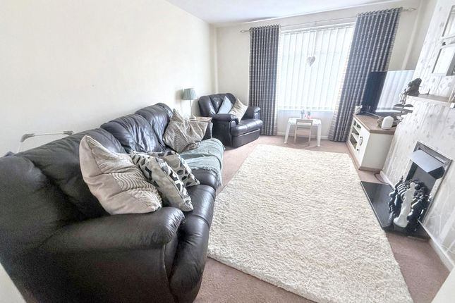 5, Turnberry Way, Cramlington photo 2