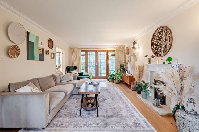 Saranac, 25, Monks Road, Surrey photo 4
