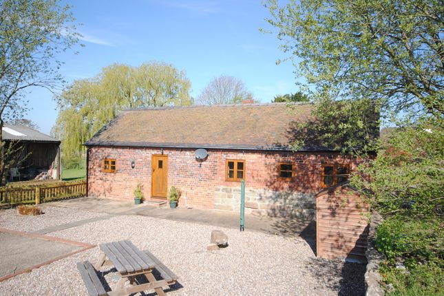 Barn conversion to rent in Outwoods, Newport