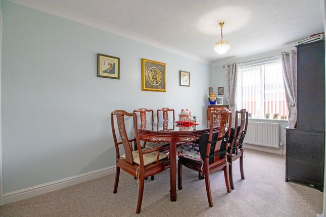 2 Oaklands, Doncaster photo 4