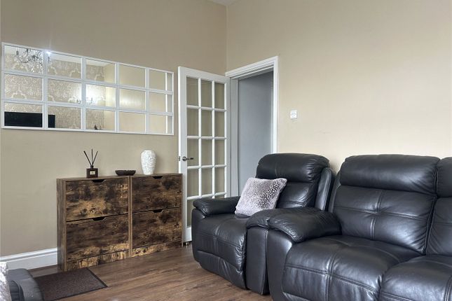 30a, Spring Street, Greater Manchester photo 3