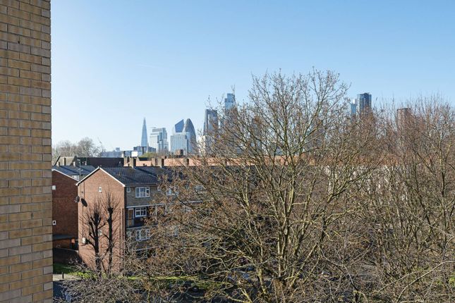 Durant Street, E2, Columbia Road photo 3