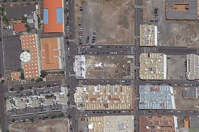 Thumbnail Commercial property for sale in San Isidro, Granadilla De Abona, Santa Cruz Tenerife