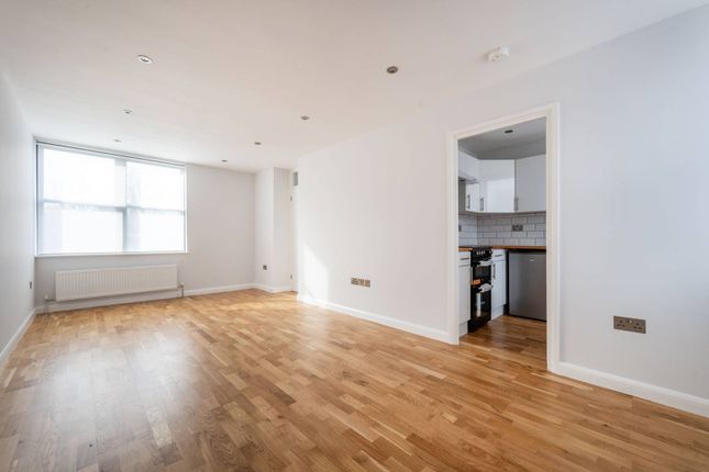 Thumbnail Studio for sale in Thorndike House, Pimlico, London