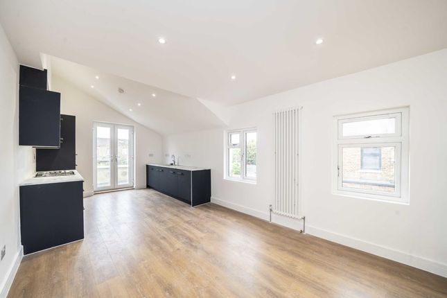 Flat for sale in Harewood Road, Colliers Wood, London