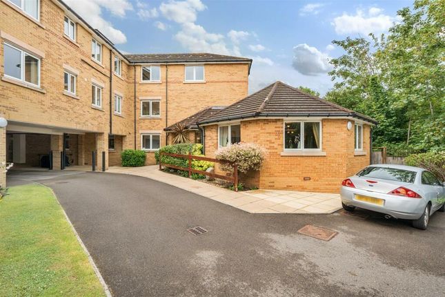 Flat 33 Hampton Lodge, 15, Cavendish Road, Sutton photo 3