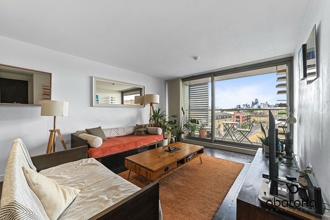 Flat 58, Candy Wharf, Bow photo 4