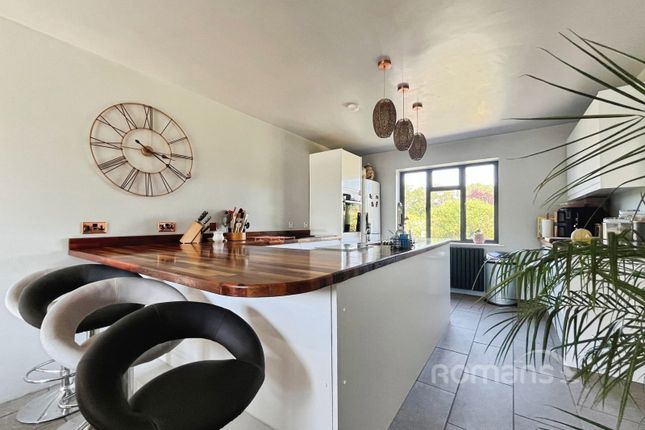 3, Tongham Road, Farnham photo 3
