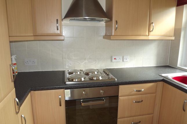 35, Swadlincote photo 2