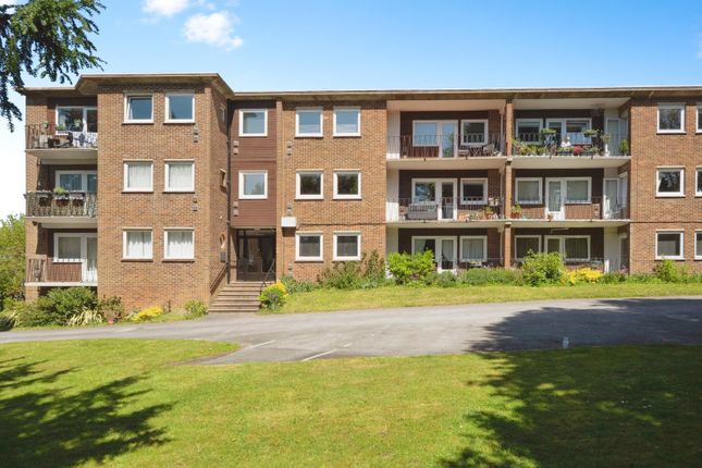 6 Courthill House,, Whitfield Hill, Dover photo 4