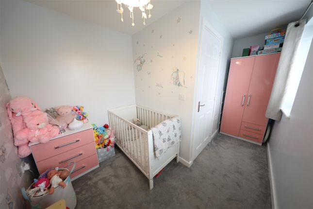 End terrace house for sale in Brockwell Park, Kingswood, Hull