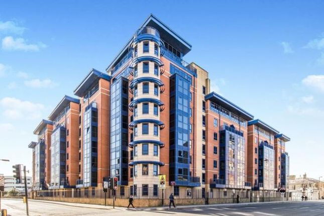 Thumbnail Flat to rent in Canute Road, Ocean Village, Southampton