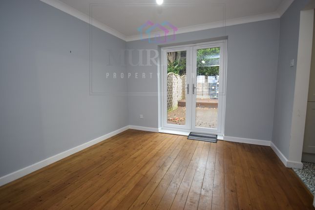 49 Carleton Green Close, Pontefract photo 4