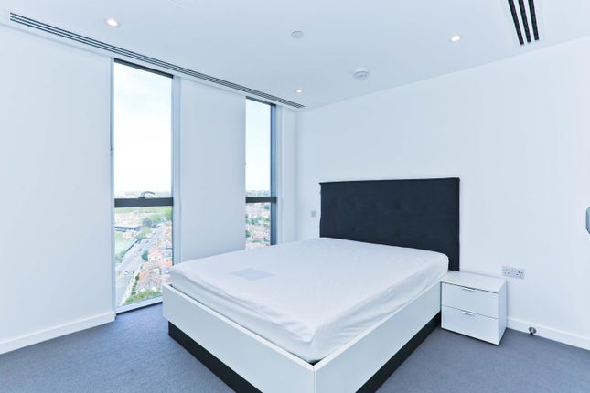 Flat to rent in Eighty Eight Wood Lane, White City, London