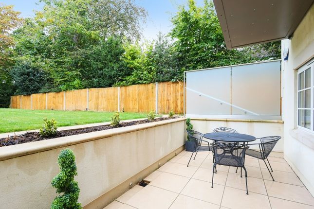 Flat for sale in Claremont Lane, Esher