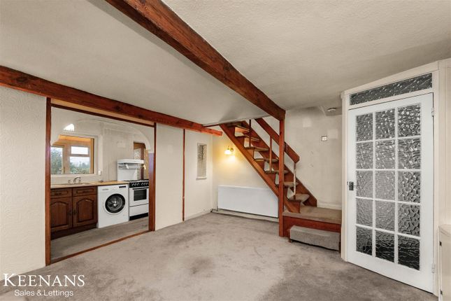2-bed house on 453, Wheatley Lane Road, Burnley, £130,000