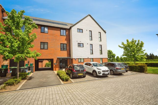 Thumbnail Flat for sale in 13 Malpass Drive, West Malling