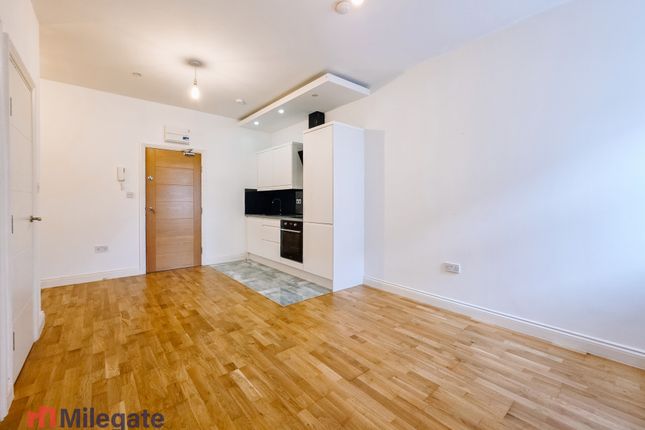 Flat 28 Northfield House 110-114, Baxter Avenue, Southend-On-Sea photo 2