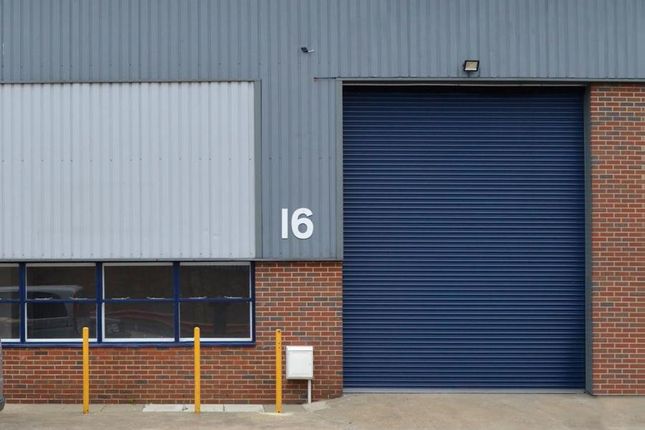 Thumbnail Industrial to let in Kimpton Trade &amp; Business Centre, Unit 16, Minden Road, Sutton, Surrey