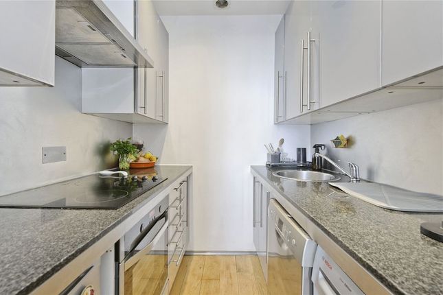 Flat 3, Viscount Court, 1, Pembridge Villas, London photo 2