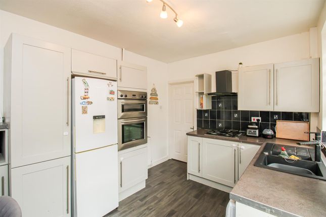 21, Cardigan Terrace, Wakefield photo 2
