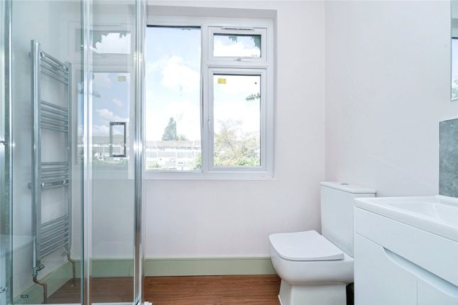 Room 9, 368, Church Road, Middlesex photo 4