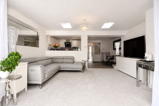 266, Great Gregorie, Basildon photo 4