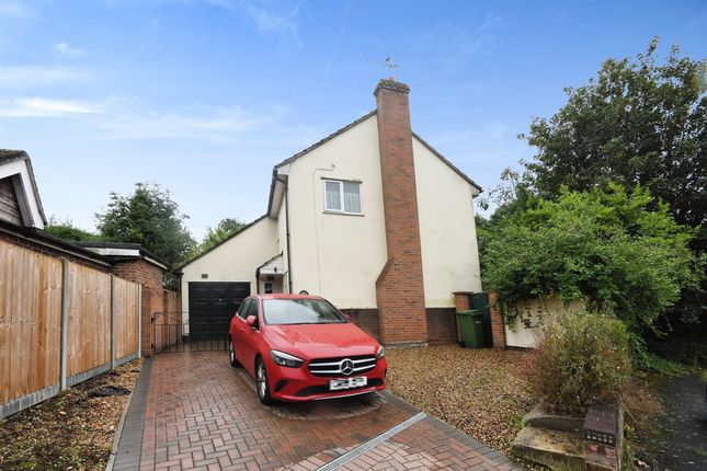 Thumbnail Detached house for sale in Gosfield Road, Braintree