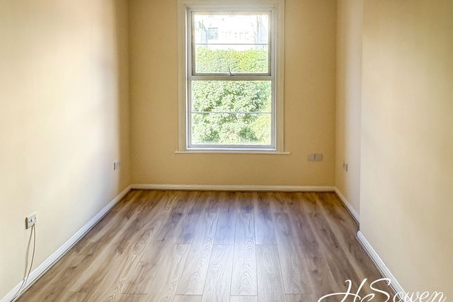 Flat 3, Swan Court, 49, Swan Street, Torquay photo 4