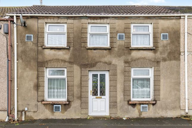 3-bed terraced on Exchange Row, Carmarthenshire, £80,000