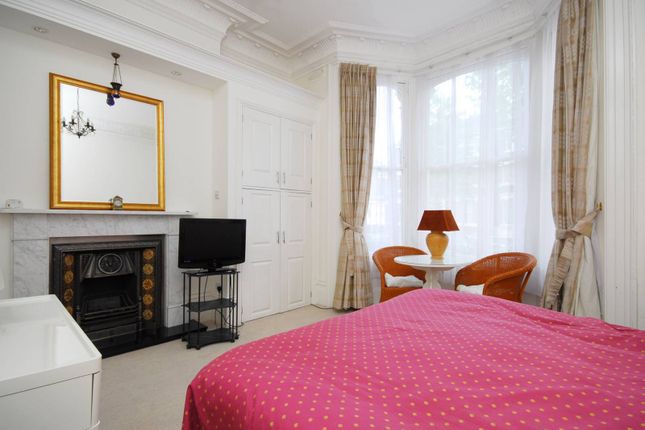 Thumbnail Flat for sale in Elgin Avenue, Maida Vale, London