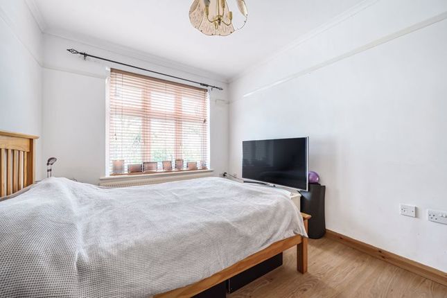 Semi-detached bungalow for sale in Russell Lane, London