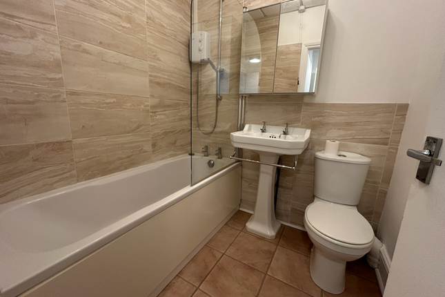 Flat 10, 3 Wollstonecraft Road, Bournemouth photo 5