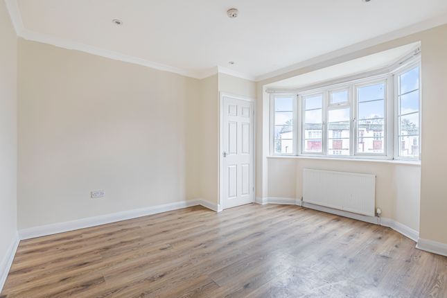 89, Amblecote Road, London photo 4