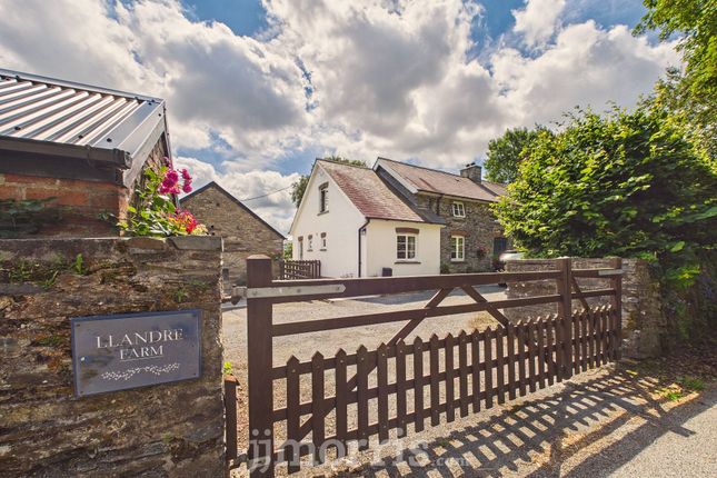 Llandre Farm, Llanfyrnach photo 2
