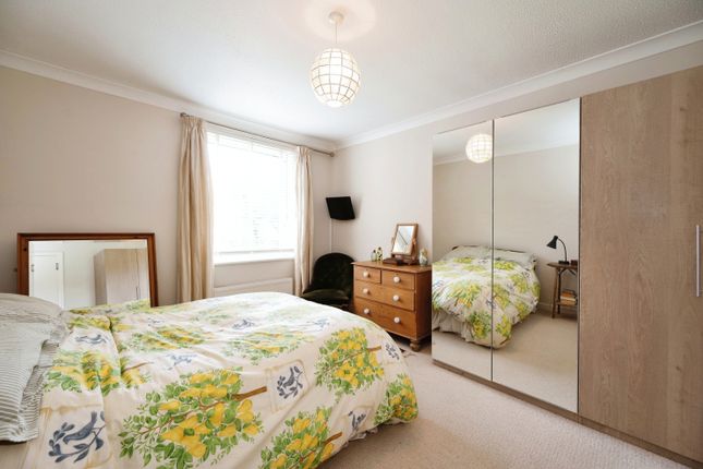 Flat for sale in Blount Road, Portsmouth, Hampshire