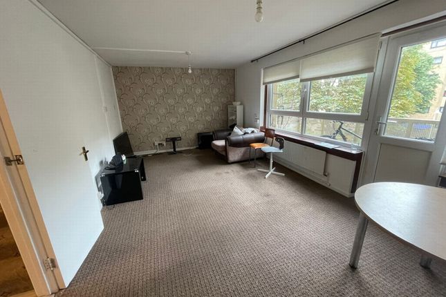 Thumbnail Flat to rent in Therfield Court, Brownswood Road, Stoke Newington