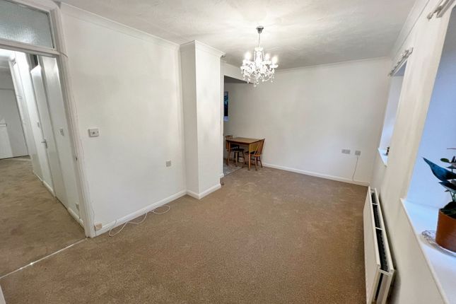 Dormer Lodge, 234,Flat 2, Coulsdon Road, Coulsdon photo 3