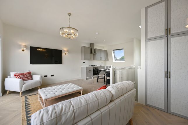 Second and Third Floor Maisonette, 38, Perham Road, London photo 4