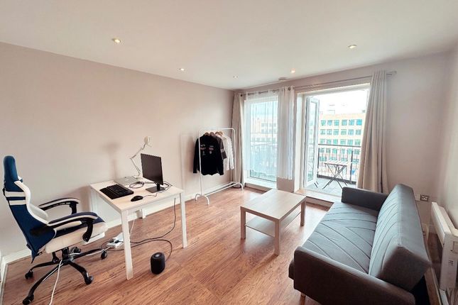 Thumbnail Flat to rent in Central House, High Street, London