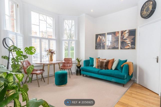 Flat to rent in Killieser Avenue, London