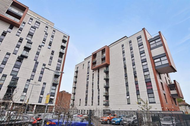 Flat for sale in Richmond House, Southend-On-Sea