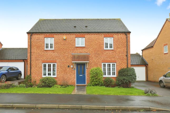 Thumbnail Detached house for sale in Wisteria Drive, Evesham