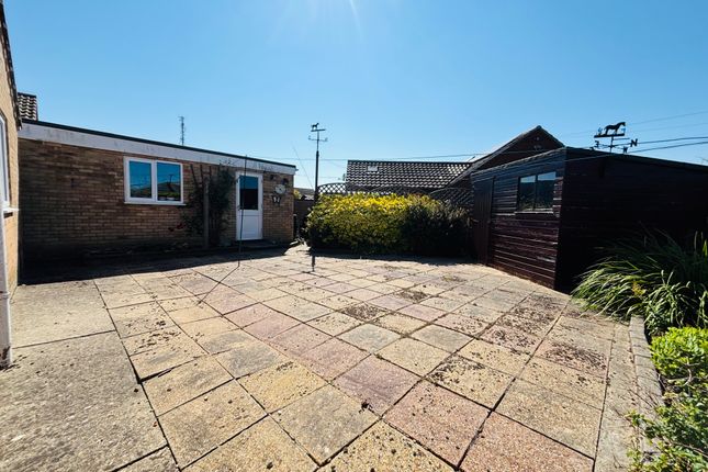 15, Waterland Close, Great Yarmouth photo 3